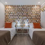 In Alfama By Lucky Surface * Lissabon
